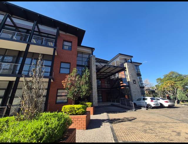 123M² OFFICE TO LET IN SANDTON CENTRAL
